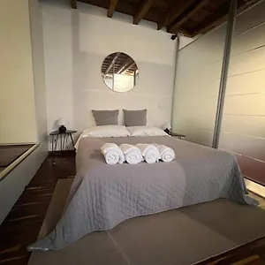 Apartament Antica Corte Navigli-darsena, Mediolan
